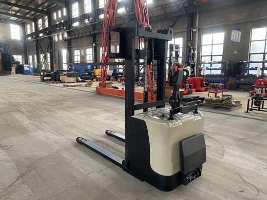 Electronic Steering Lightweight AC Drive Walking Electric Reach Forklift 1500 KG Capacity