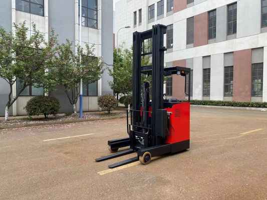 Electric Pallet Forklift Forward Moving Forklift Seat Style Load Capacity 2000 KG Forward Tilt and Backward Tilt: 3/5 °
