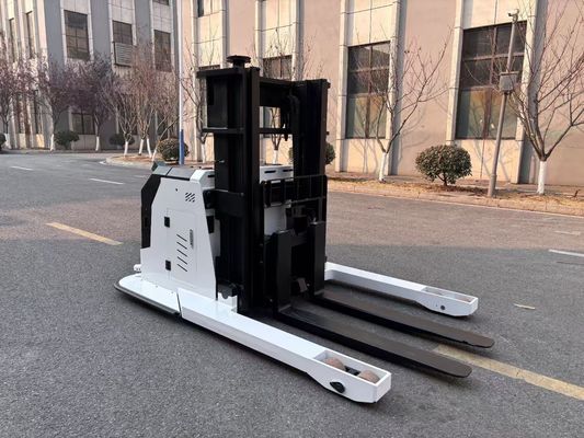 4 Tons Non-standard AGV Body  Electric Pallet  Stacker  Max.Height 1800 mm