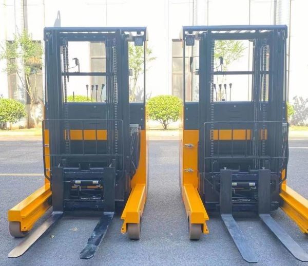 Multi Direction Powered Pallet Stacker LED Headlight Side Pull Battery
