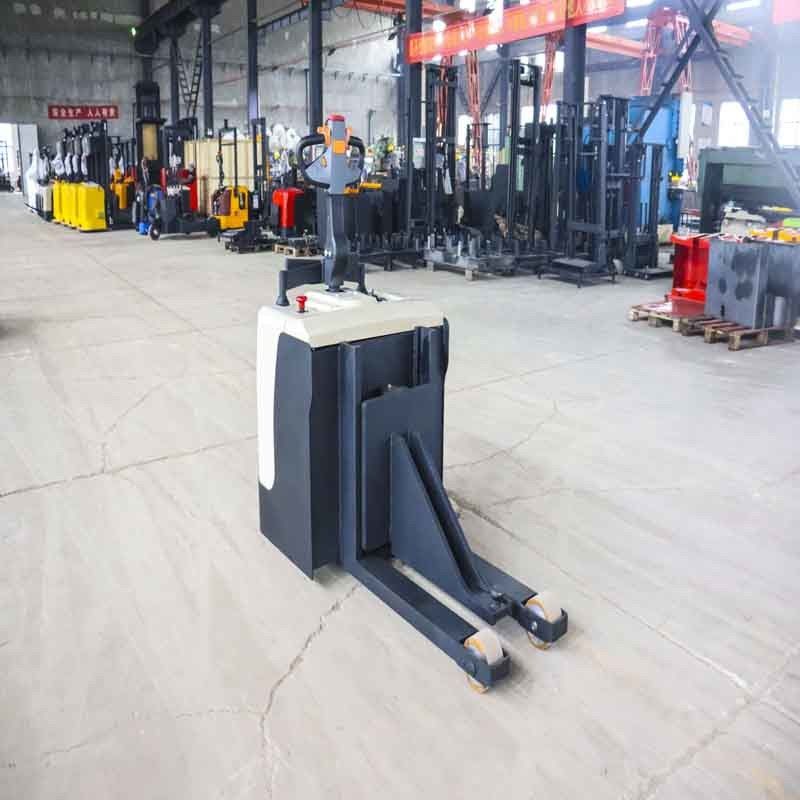 Electric Towing Tractor Standing American CURTIS Brushless Motor Hydraulic Braking Stepless Adjustment