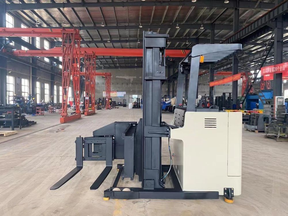1.5 Ton Electric Pallet Stacker Automatic Deceleration Electronic Steering