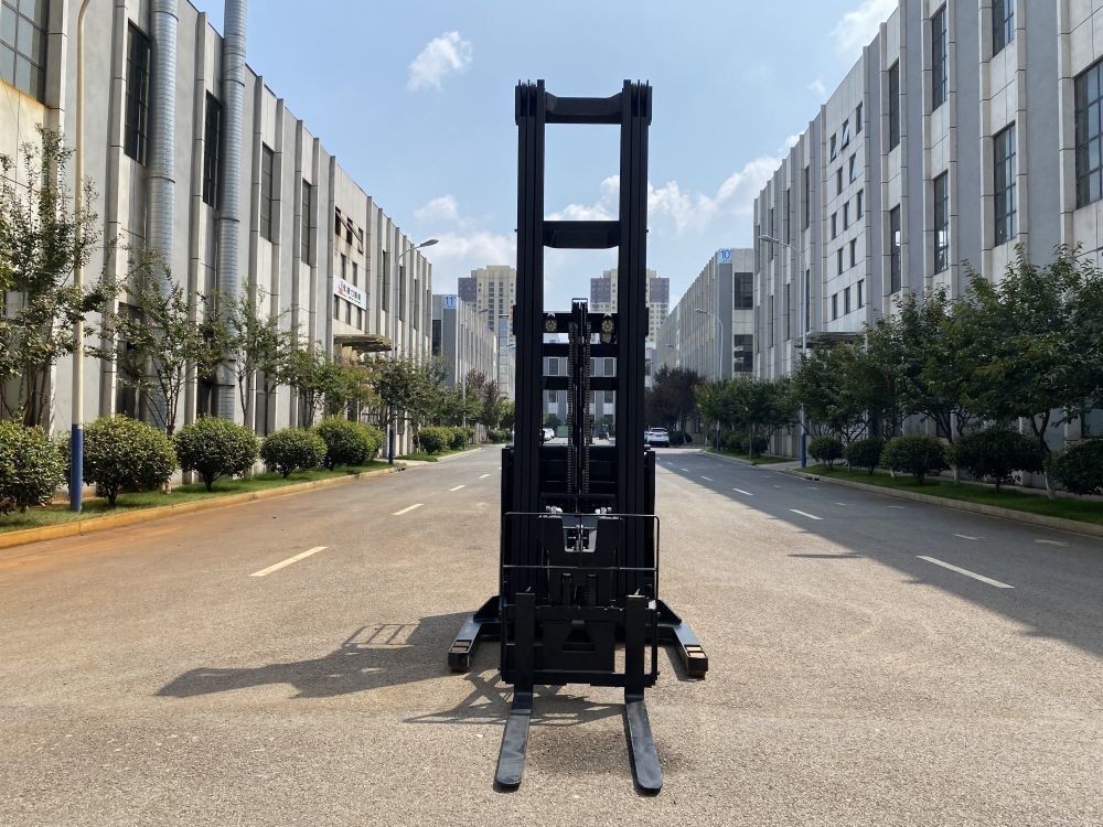 Load Center Distance 500mm Electric Pallet Forklift 3000 KG Powered Walkie Stacker