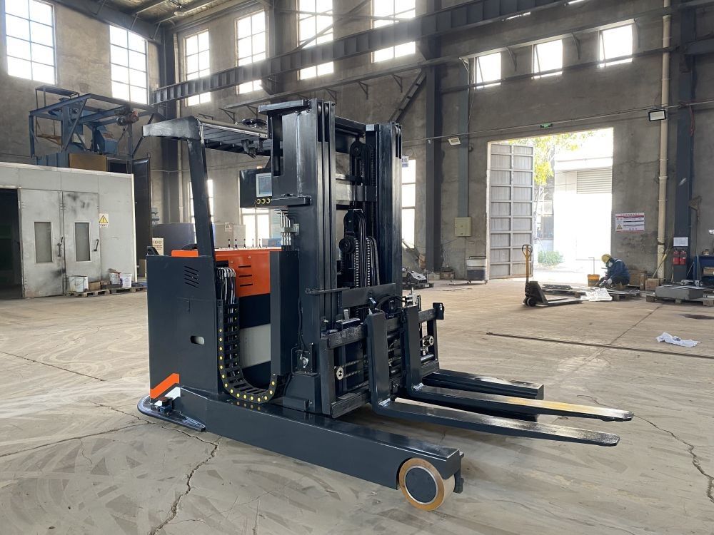 Customization Small Reach Forward Electric Forklift AGV 3000 KGS Capacity