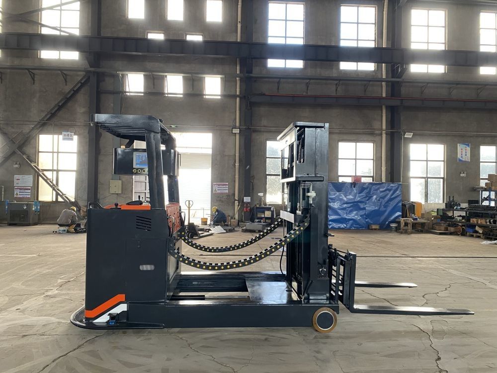 Customization Small Reach Forward Electric Forklift AGV 3000 KGS Capacity