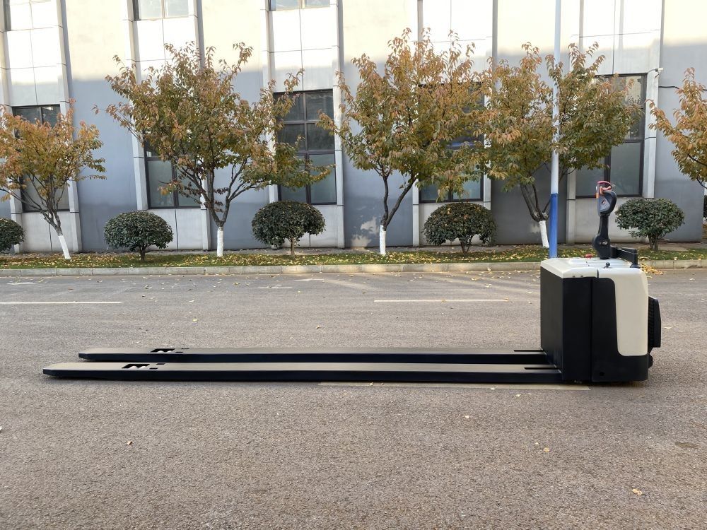 Customization Load Capacity 4000 KGS Electric Pallet Stacker 2900 MM Big Long Fork