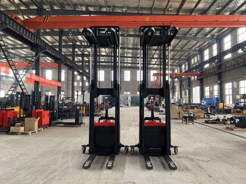 Customization Pallet Stacker Forklift Truck Rated Capacity 3000 KGS Lifting Height 3000mm Fork Length 1150mm