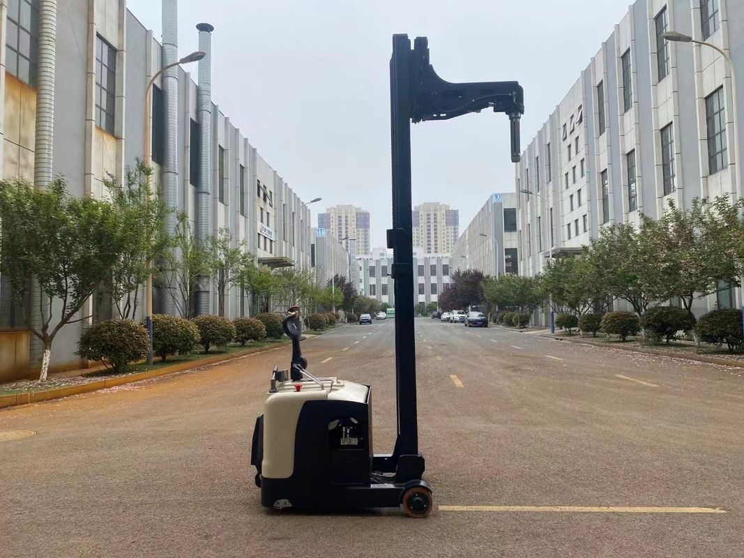 Non Standard Balance Weight Electric Forklift Truck With Inflation Axis 500 KG Capacity