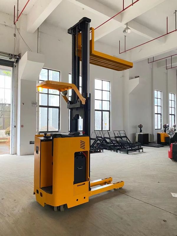 Electric Pallet Stacker Warehousing Equipment Stacking Goods Between Shelves Side Standing