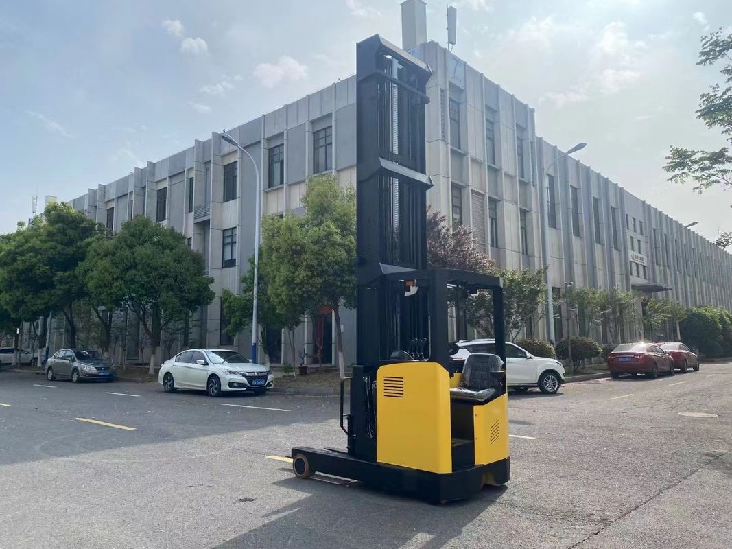 Electric Reach Forklift Move Forward Stacking Jack 2500 KG Capacity
