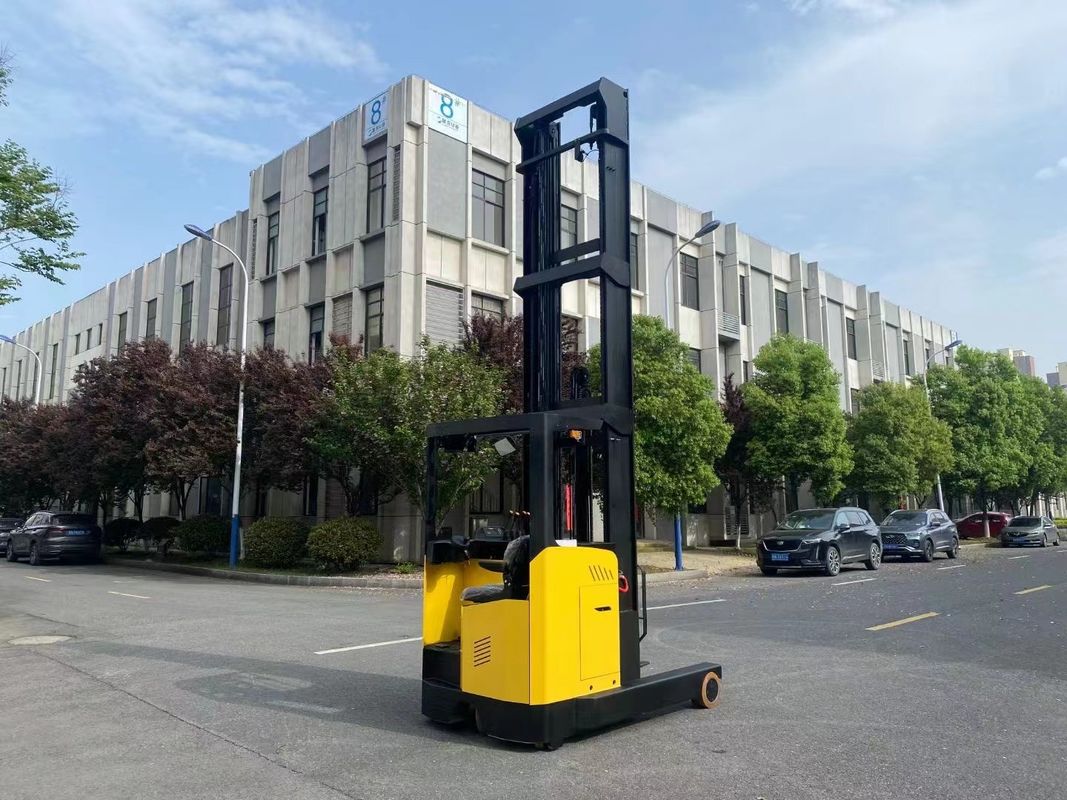 Electric Reach Forklift Move Forward Stacking Jack 2500 KG Capacity