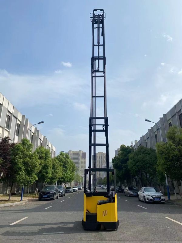 Electric Reach Forklift Move Forward Stacking Jack 2500 KG Capacity