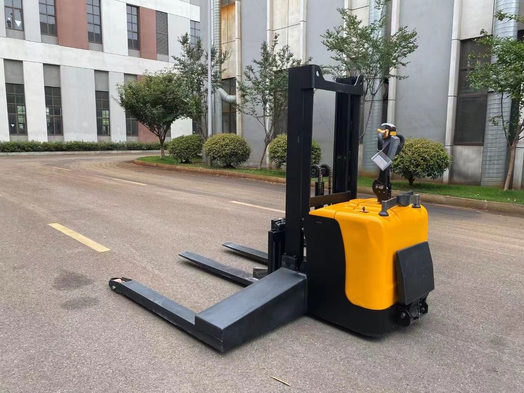 Electric Stacker Pallet Jack Forklift Truck Moving Liquid Crystal Glass Load Capacity 2500 KGS
