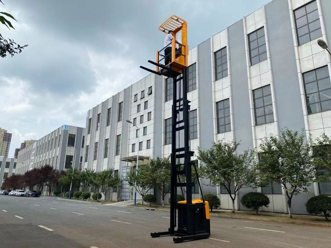 Electric Picking Truck For Picking Goods From Shelves Capacity 1500 KG Lifting Height 6000 MM