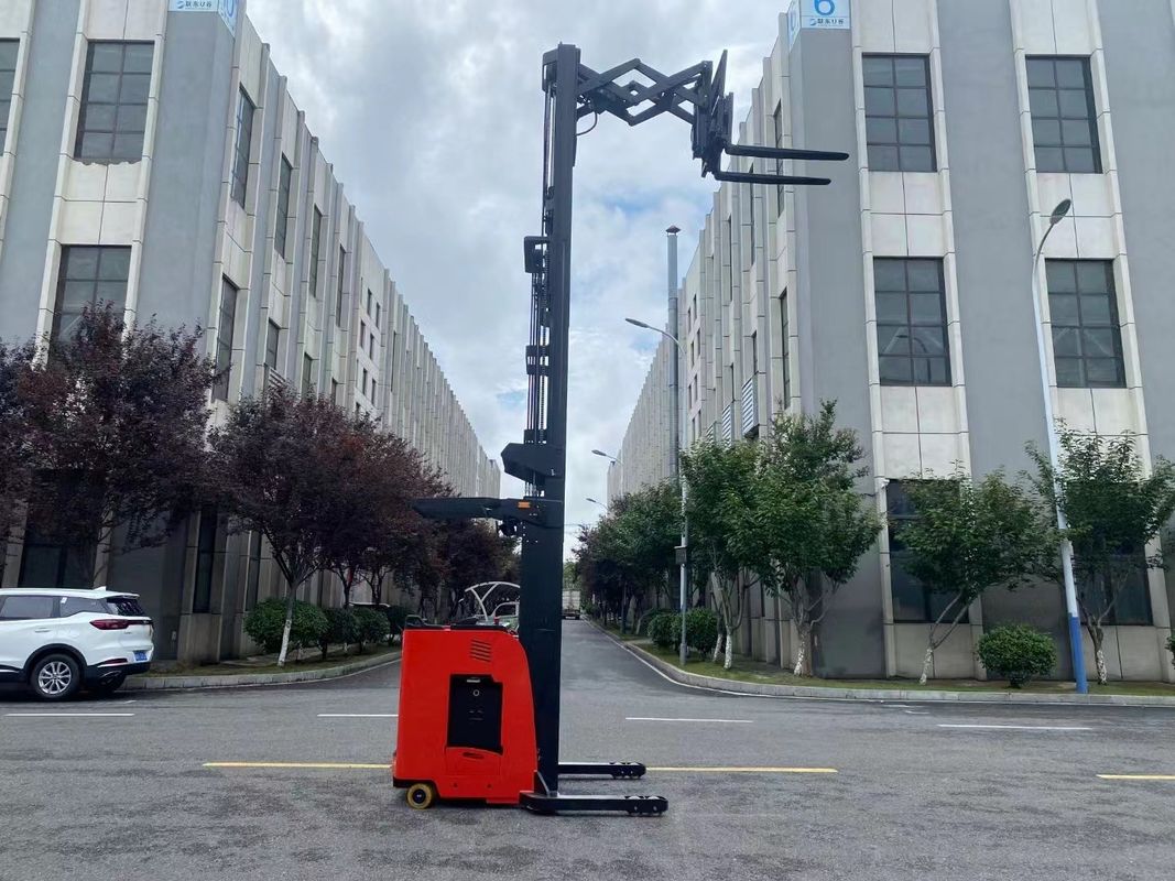 Electric Double Extension Forward Shift Forklift Capacity 1600 KG Lifting Height 5500 MM
