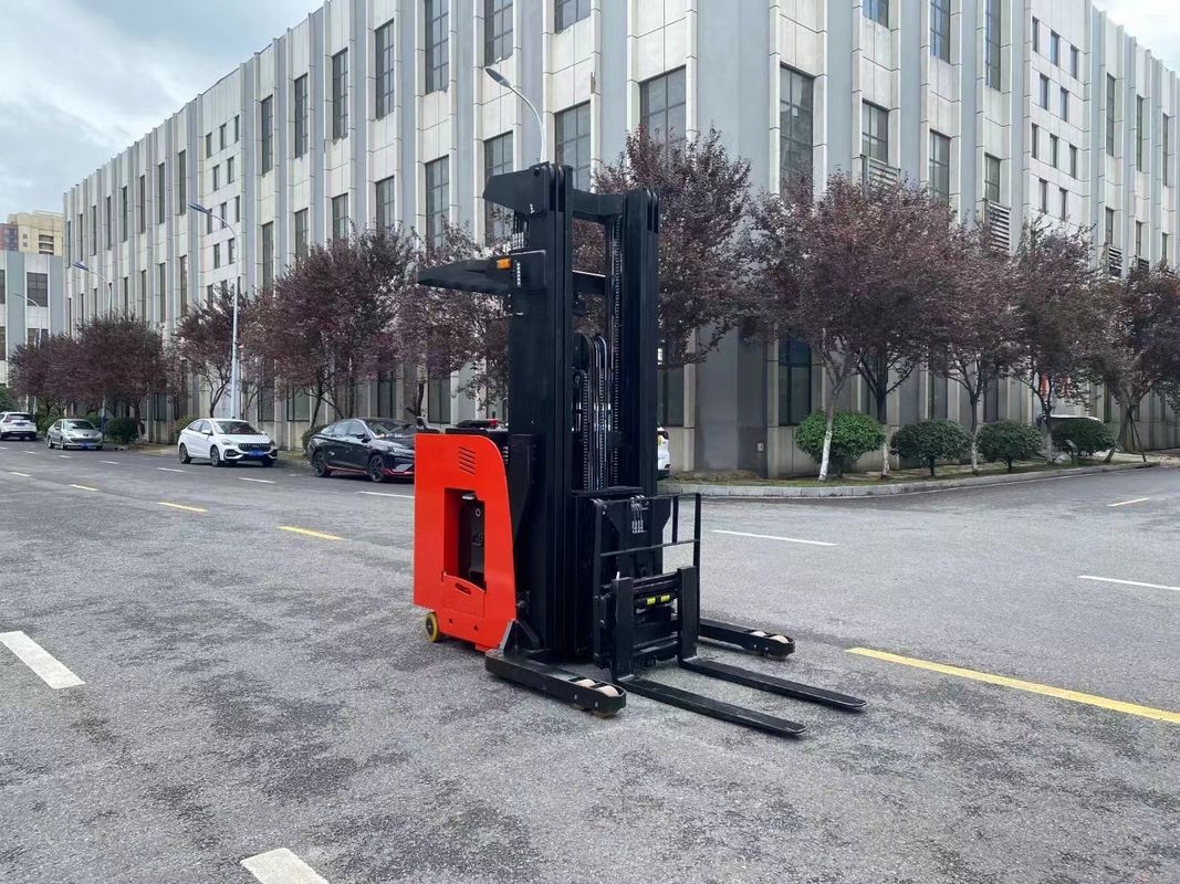Electric Double Extension Forward Shift Forklift Capacity 1600 KG Lifting Height 5500 MM