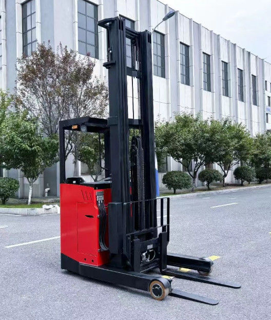 Electric Reach Forklift Truck Battery Capacity 25.6 V 400AH 2000 KGS