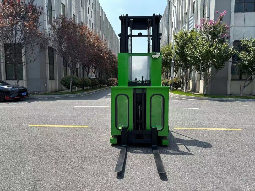 600 KG Electric Pallet Picker Cart with 680 mm Fork Width and 24V420AH Battery Capacity