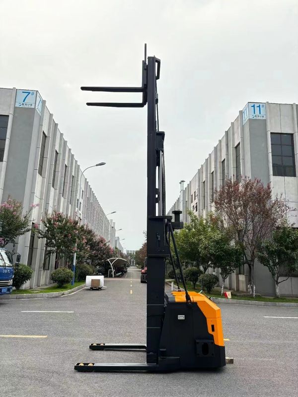 Handling AGV Body Stacking AGB Body Height 5000 Mm Wire Control Test Handle