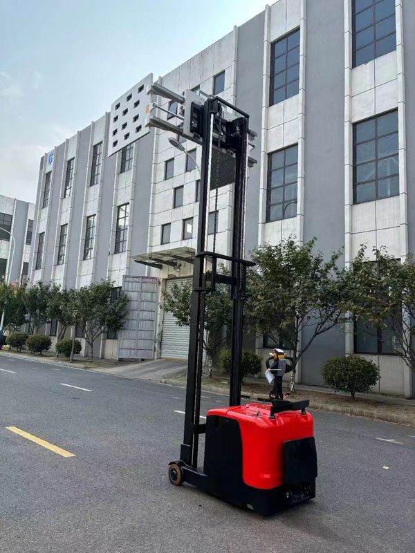 Electric Counterbalance Forklift With Steel Clamping Height 2000 Meters Load 200 KG
