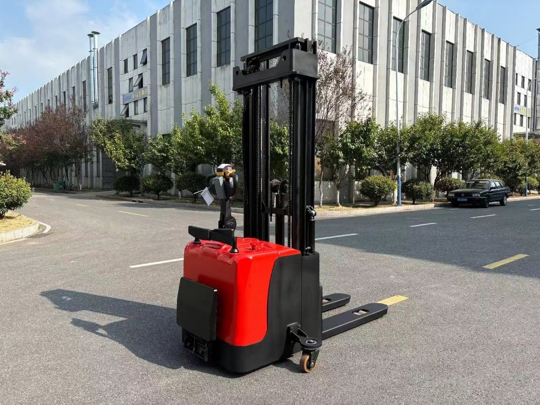1.5 Ton 5.5m Electric Powered Pallet Stacker With 24V Battery