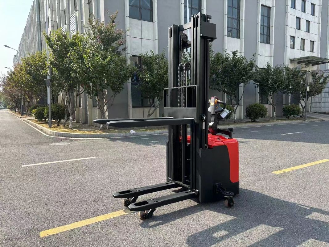 Full Electric Powered Pallet Stacker With Lifting Height 5500mm Customized Mini Forklift Jack
