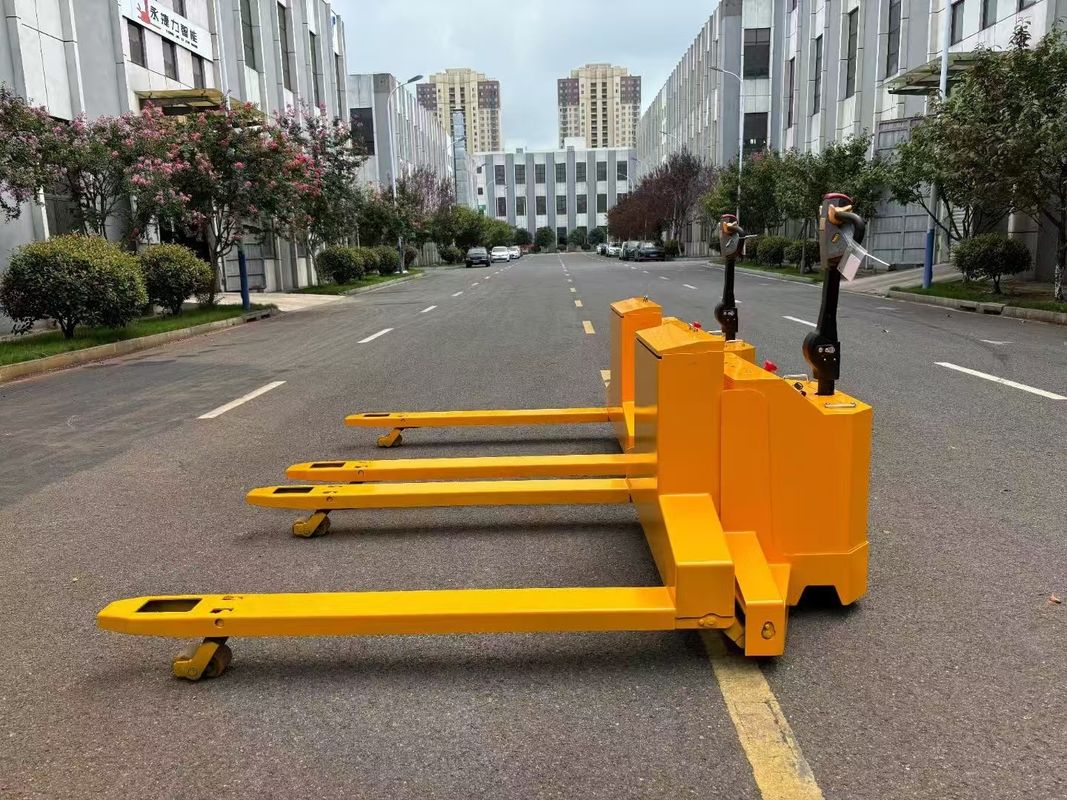 High Capacity Electric Powered Pallet Stacker 2 Tons 24V210AH Battery 1830mm Fork Length