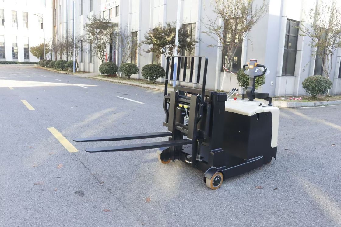 1.5 Tons Electric Counterbalance Forklift Truck   Double Cylinder  Wide View Mast Electronic Steering Pedal Protection Arm