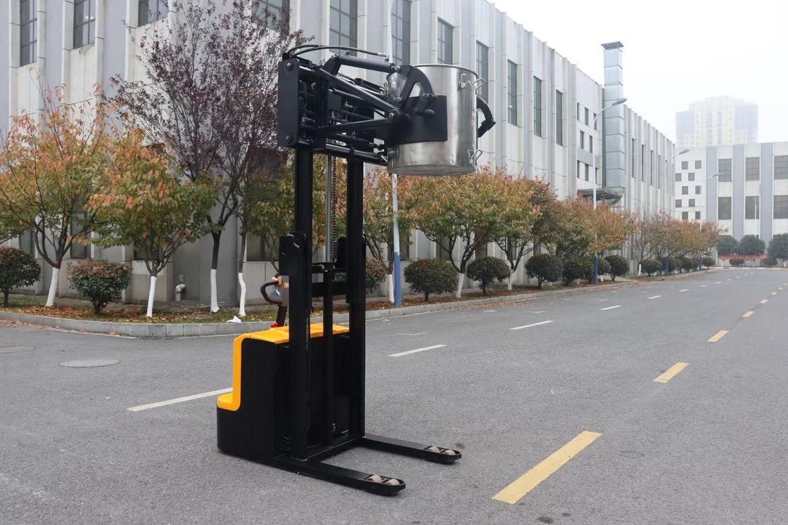 Electric Stacker Forklift Truck  With  Gripping  Barrel  Clamping  Battery Capacity 24V240AH Three -way Manual Valve
