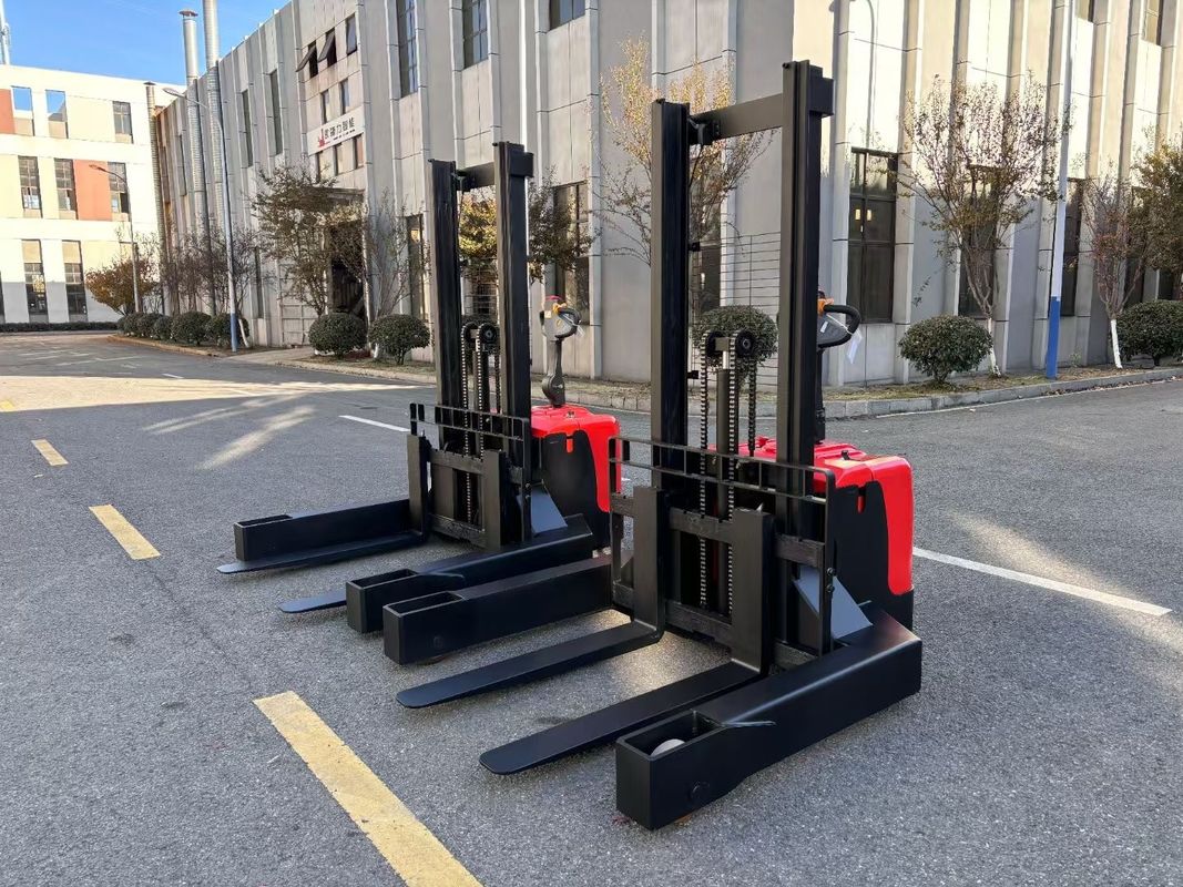 Electric Pallet Stacker Jack Electric Warehouse Forklift  3000 KG  Fork Width 400-1120 mm 24V375AH
