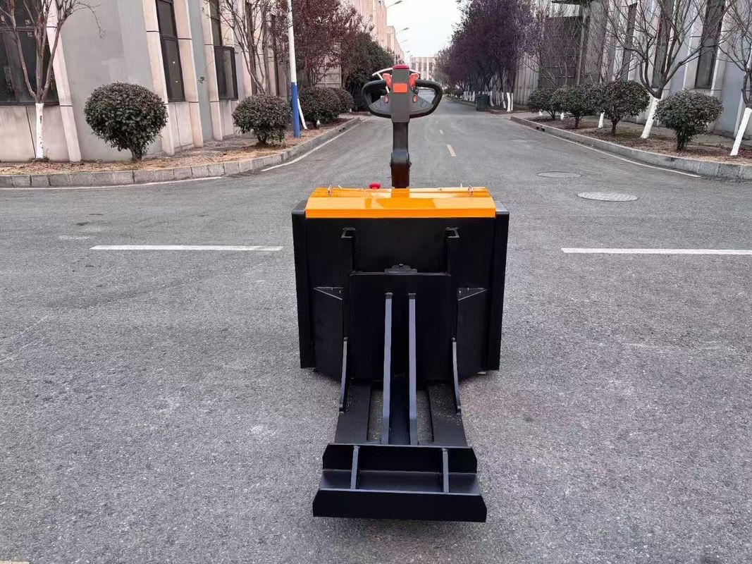 Non Standard  Electric Tractor Traction Weight  5500 kg  Electronic Steering Walking Style Sheet Metal Cover Shell