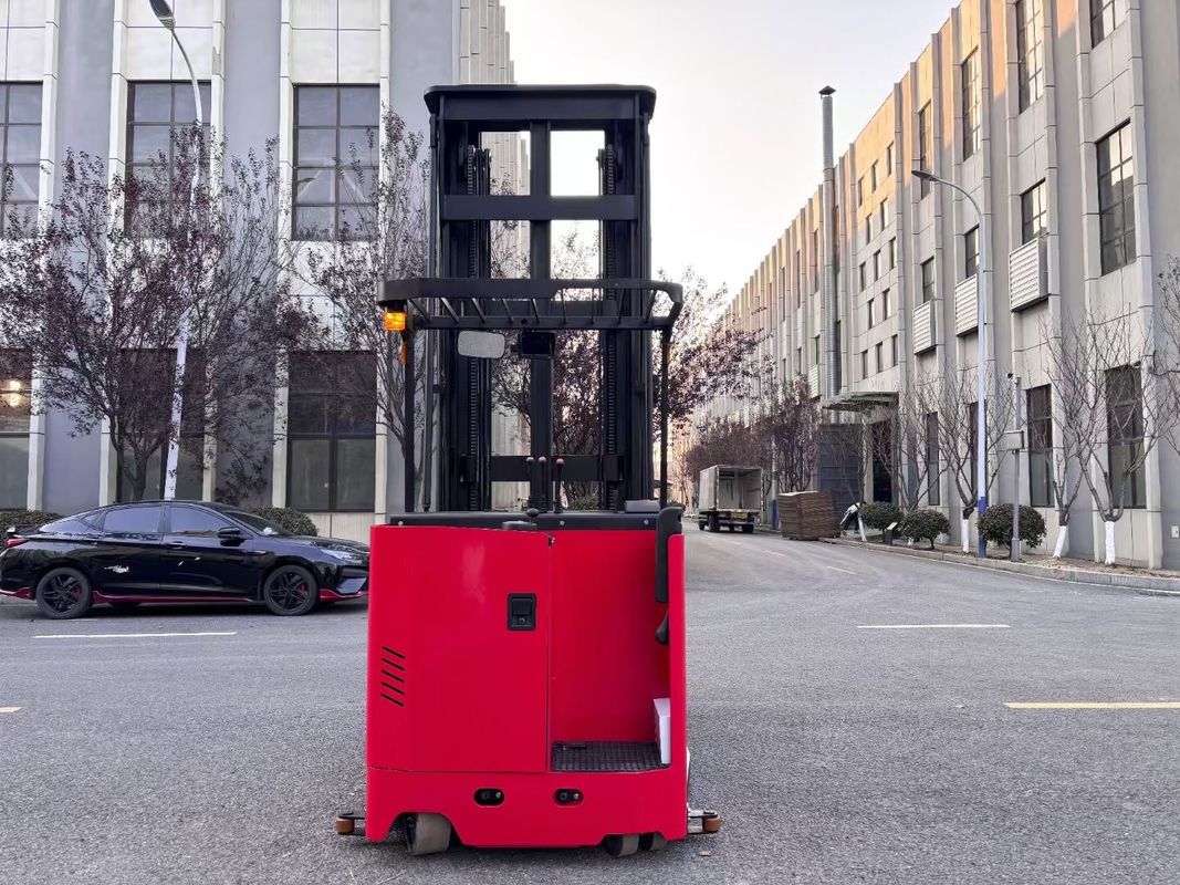 Three-way Electric Forklift  Fork Rotated Left and Right Rated Weight 1500 KG