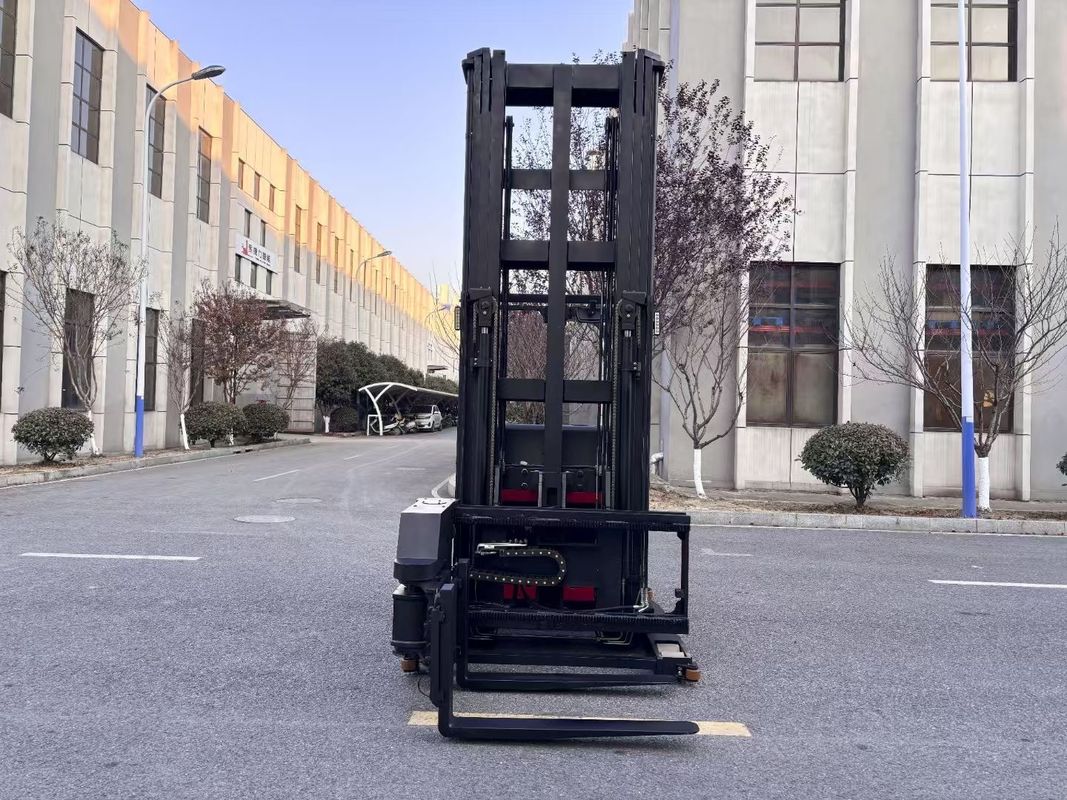 Three-way Electric Pallet Stacker  Forklift Rated Capacity 1500 KG Max.Height  7000 mm