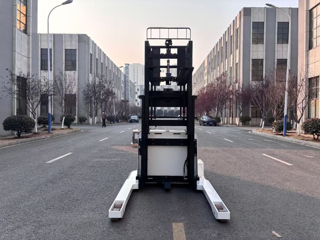 4 Tons Non-standard AGV Body  Electric Pallet  Stacker  Max.Height 1800 mm