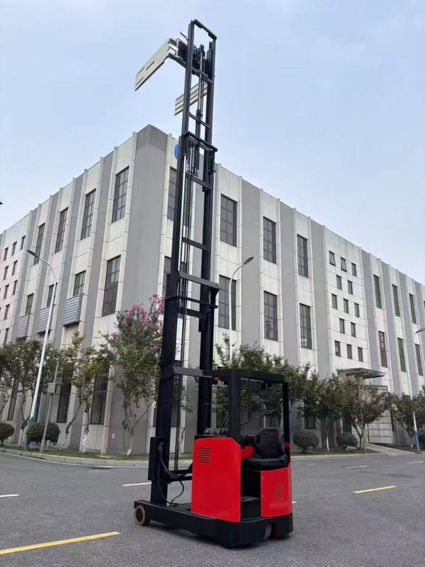 Electric Forklift Truck, Forks can reach forward, Bale Clamp, OPS System
